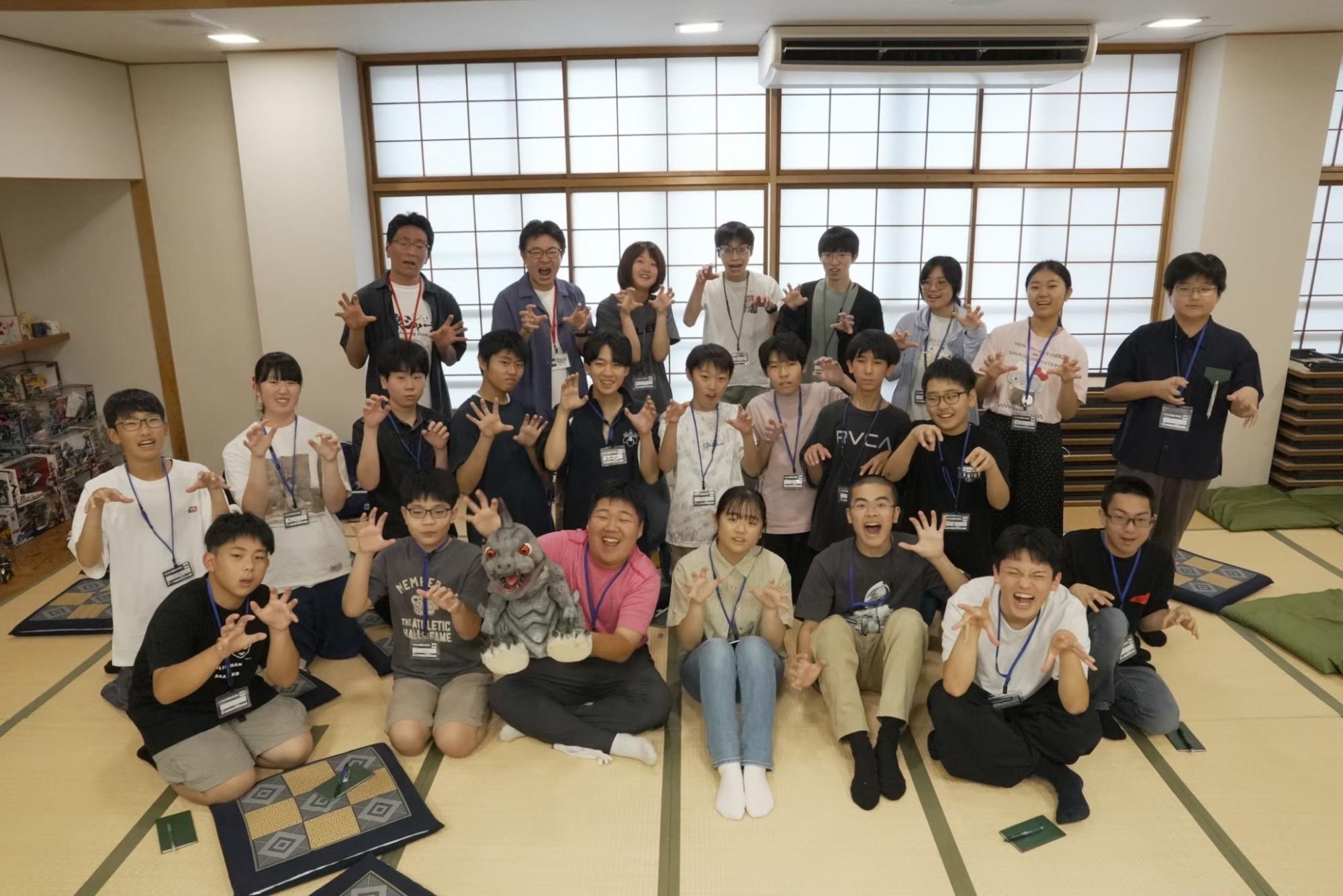 すかがわ特撮塾5期生の集合写真