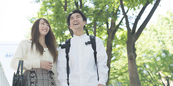 写真：結婚新生活支援事業