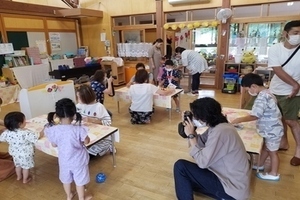 写真:夏まつり制作コーナー