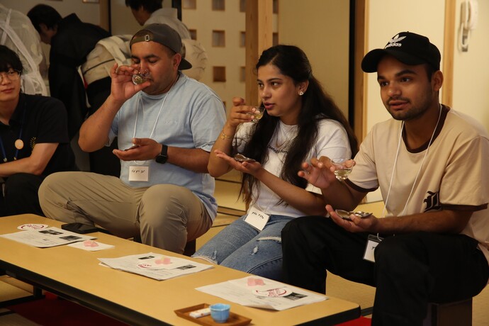 画像:茶道体験中