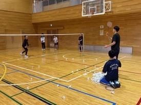 バドミントン休日部活動の様子
