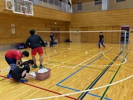 バドミントン休日部活動の様子