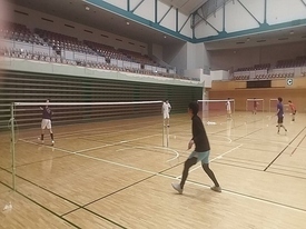 バドミントン休日部活動の様子
