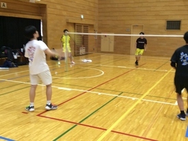 バドミントン休日部活動の様子