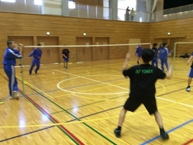 バドミントン休日部活動の様子