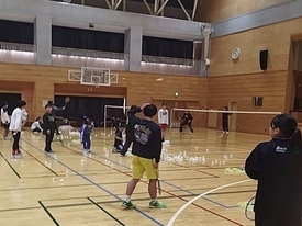 バドミントン休日部活動の様子