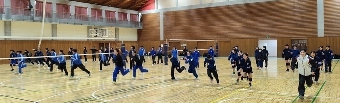 バドミントン休日部活動の様子