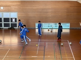 サッカー休日部活動の様子