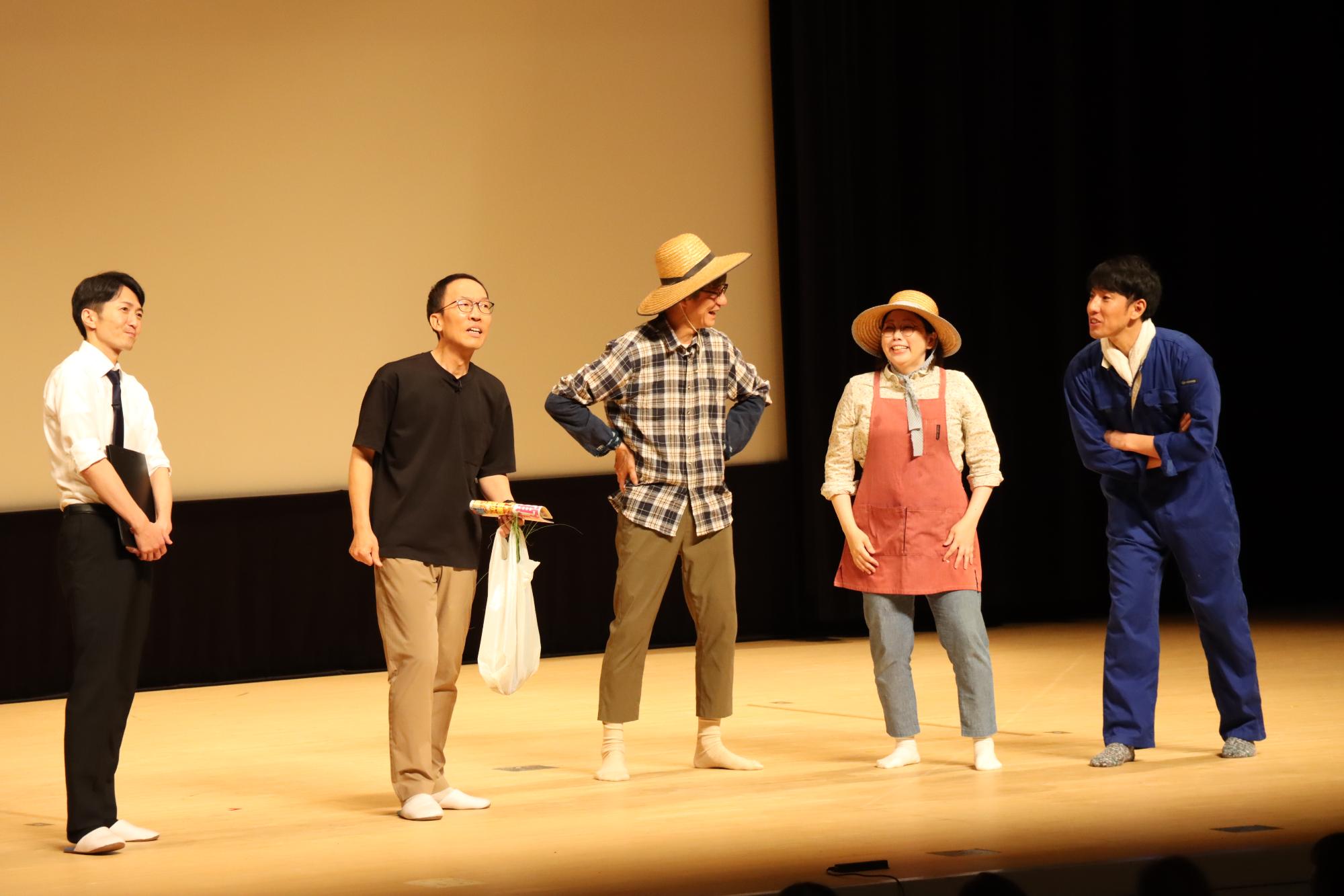 舞台中の様子