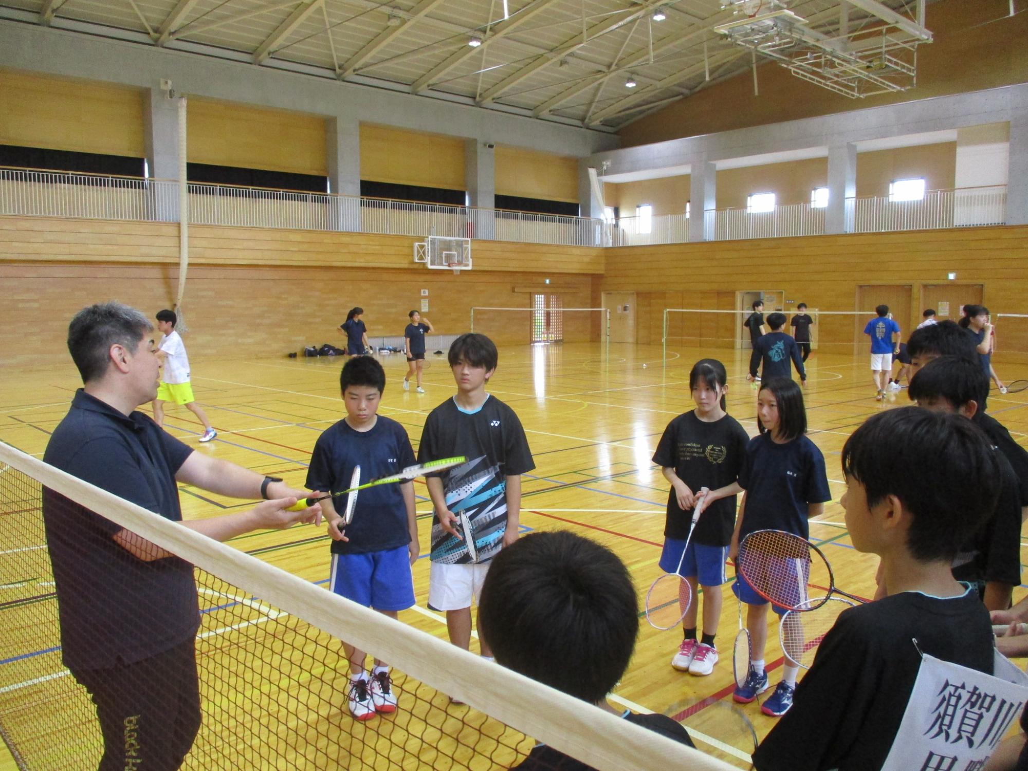 バドミントン休日合同部活動の写真（その3）