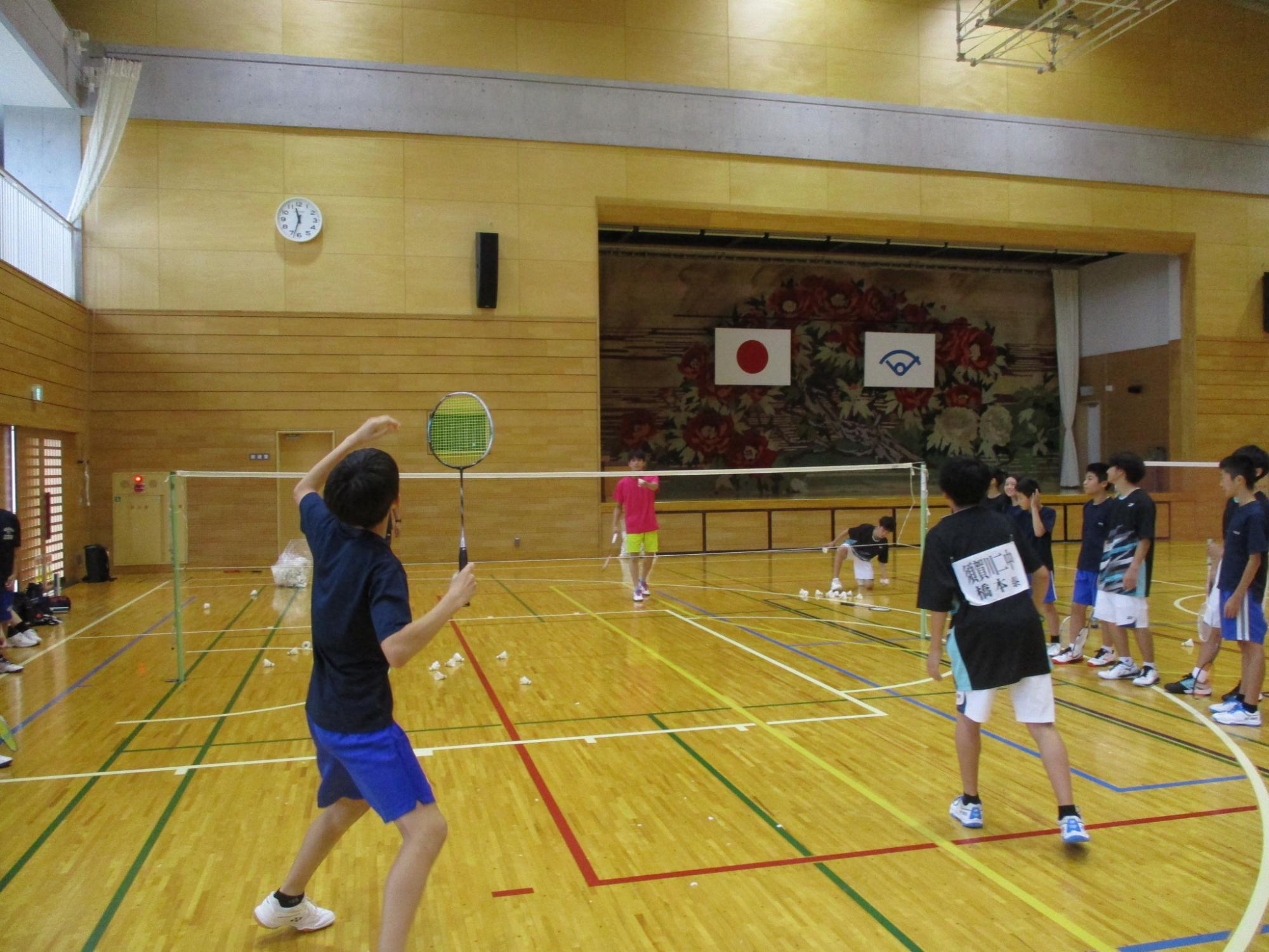 バドミントン休日合同部活動の写真（その4）